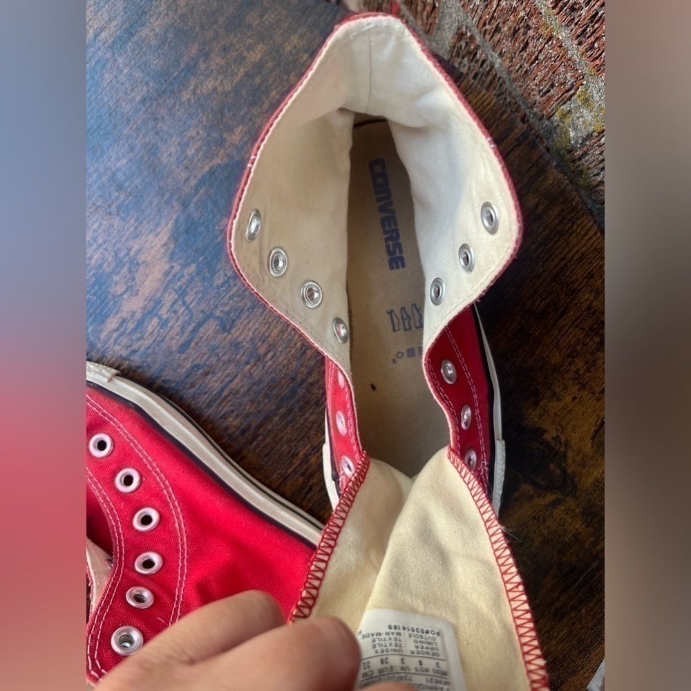 Converse HighTops - Picture 4 of 6
